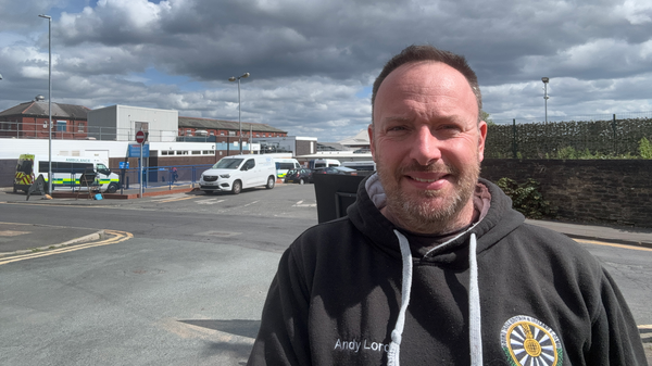 ANDY LORD BACKS MATERNITY UNIT AT ROCHDALE INFIRMARY Andy Lord at Rochdale Infirmary